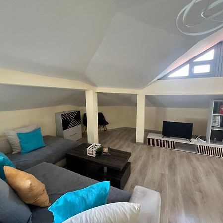 Apartment Happy Holiday Lazur Burgas Екстер'єр фото