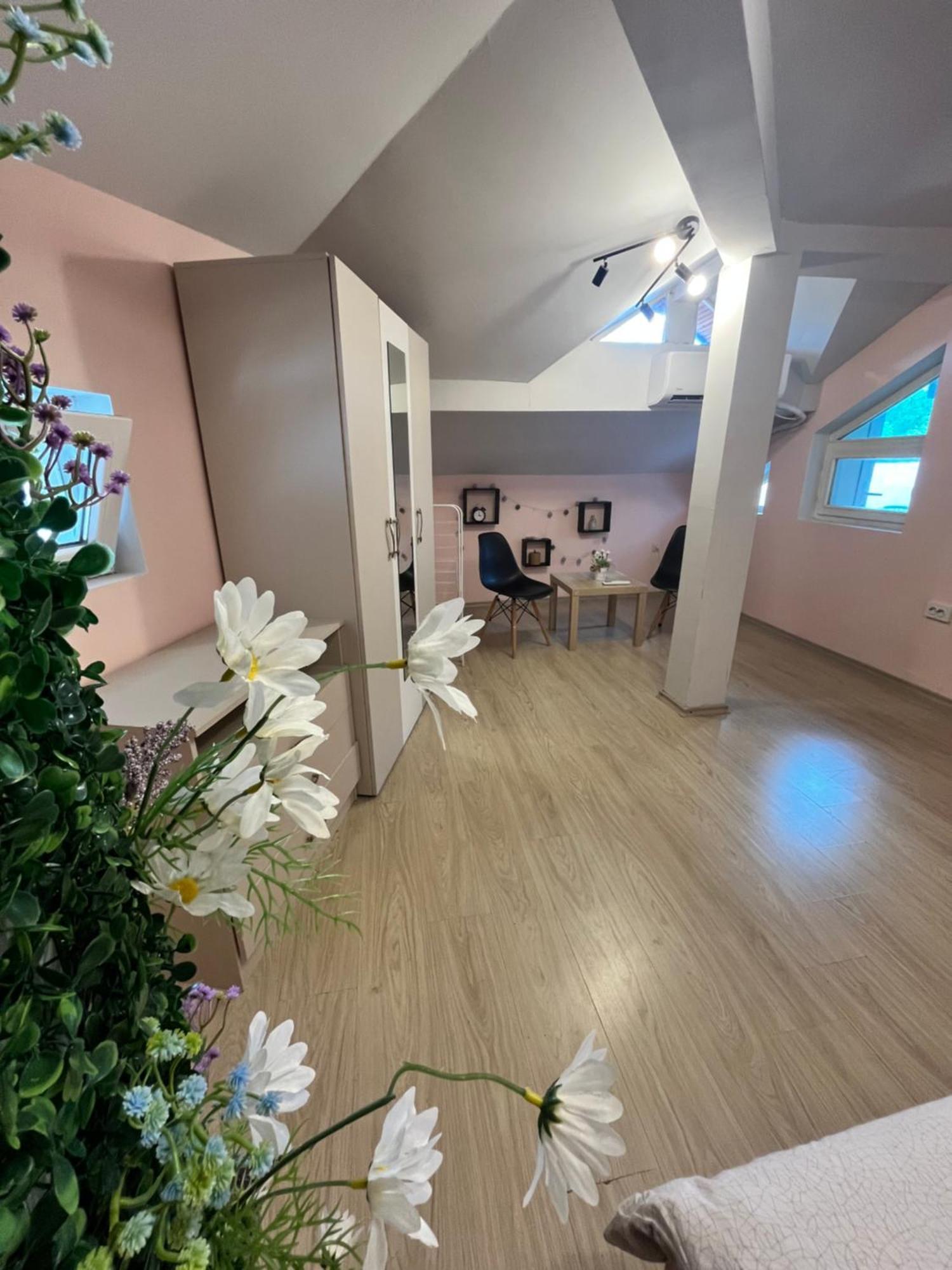 Apartment Happy Holiday Lazur Burgas Екстер'єр фото